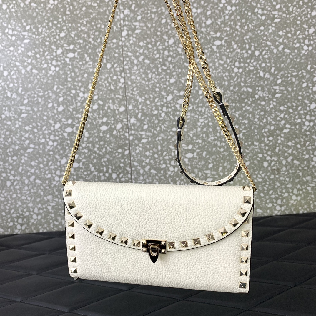 Valentino Garavani Rockstud Small Shoulder Bag in Ivory Grainy Calfskin